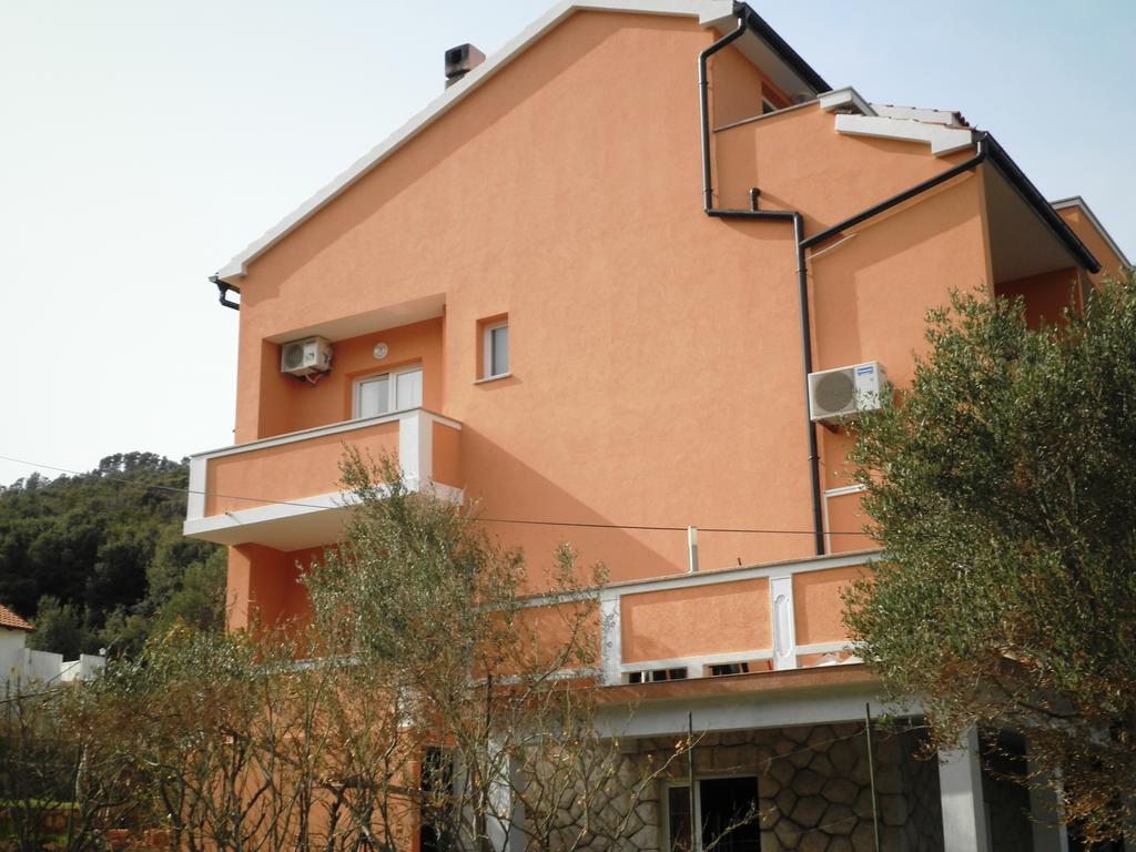 Apartments Melita Supetarska Draga Exterior foto